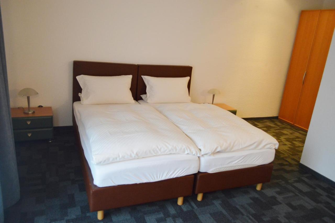 Hotel B8 Voerde ภายนอก รูปภาพ